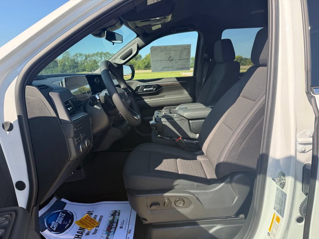 Used 2026 Chevrolet Suburban LS AWD/4WD image 31