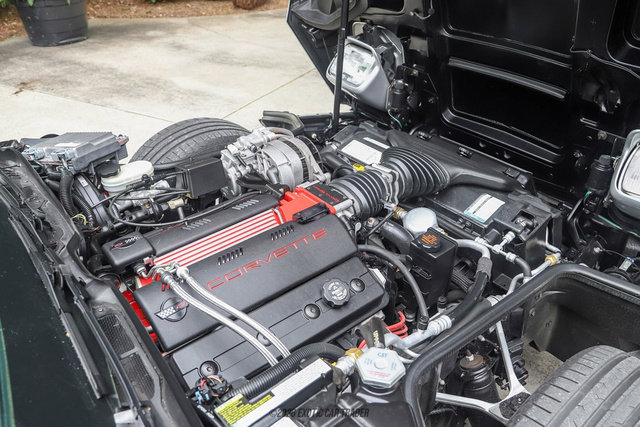 Used 1996 Chevrolet Corvette Convertible RWD image 27