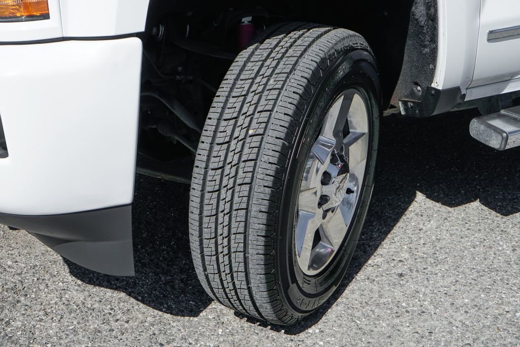 Used 2018 Chevrolet Silverado 2500 LT w/ Custom Sport Edition image 45