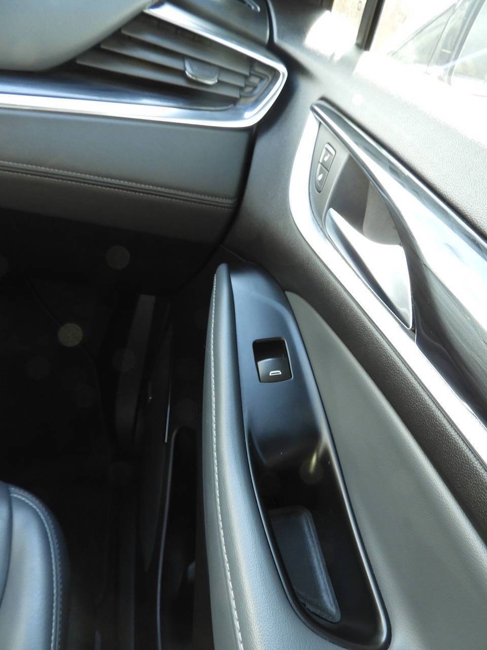 Used 2022 Buick Enclave Essence w/ Experience Buick Package FWD image 42