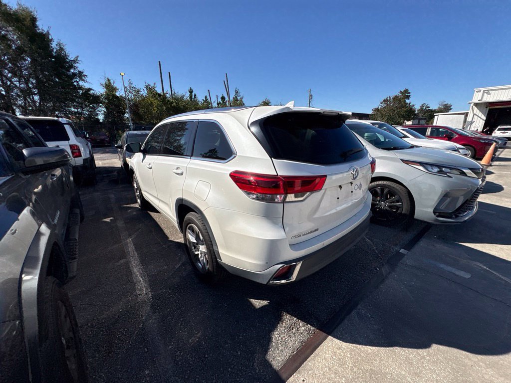 Used 2018 Toyota Highlander Limited FWD image 20