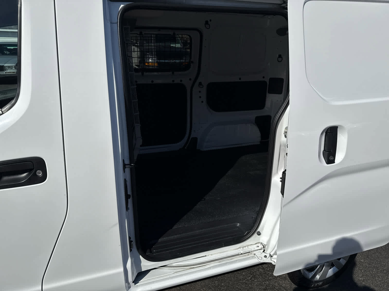Used 2020 Nissan NV200 SV w/ Sliding Glass Door Package FWD image 13