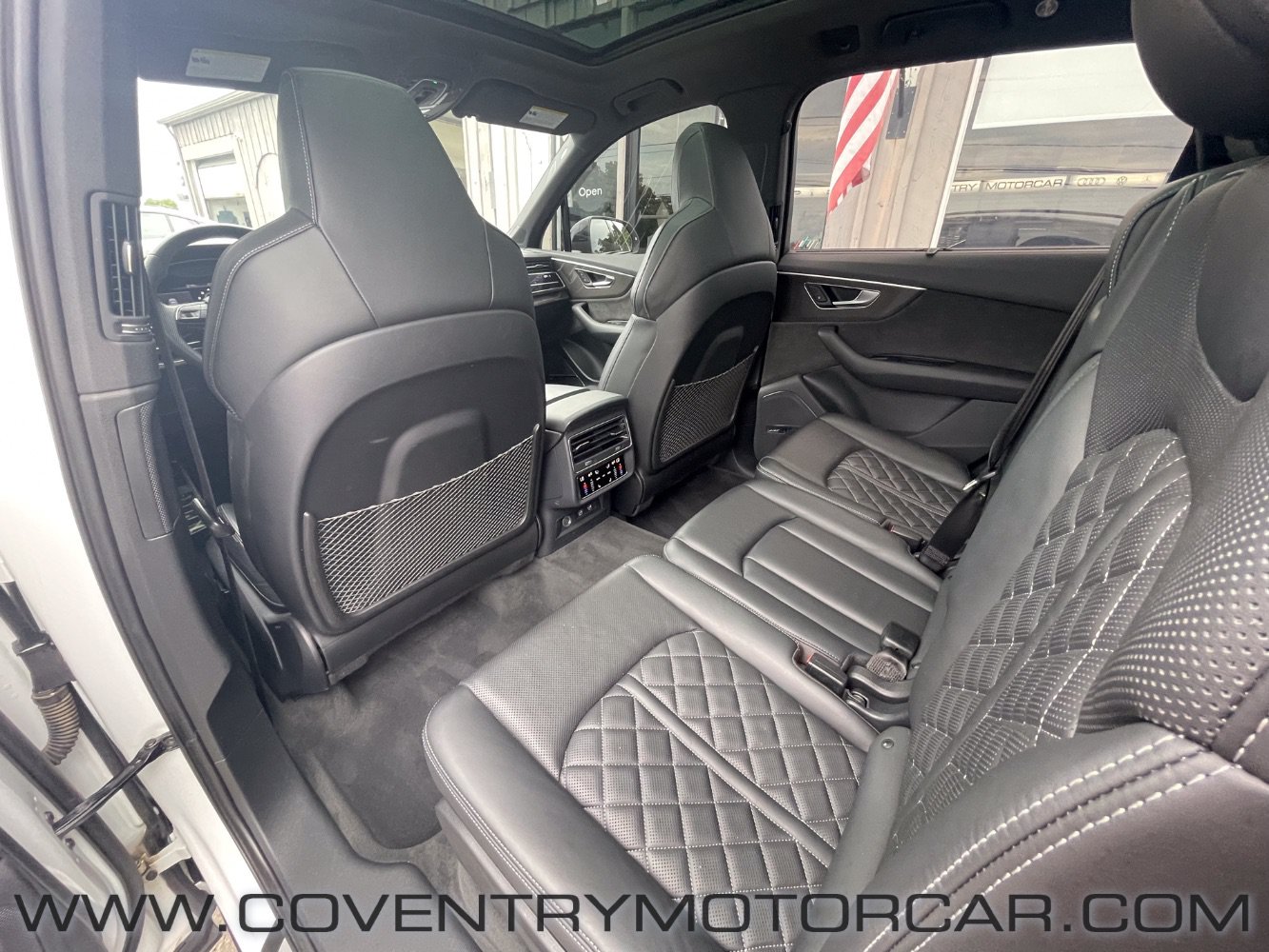 Used 2020 Audi SQ7 Prestige w/ Prestige Package AWD/4WD image 39