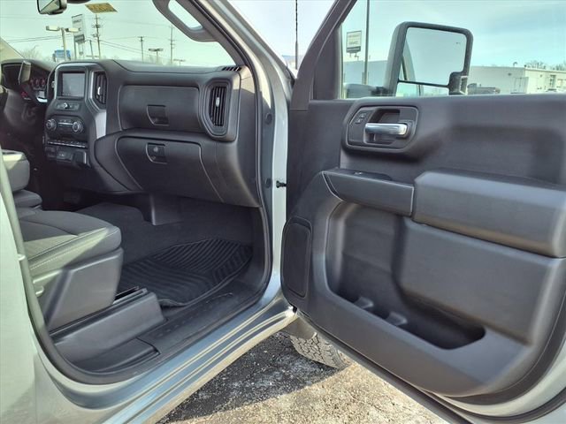 Used 2024 Chevrolet Silverado 2500 Custom w/ Custom Value Package image 79