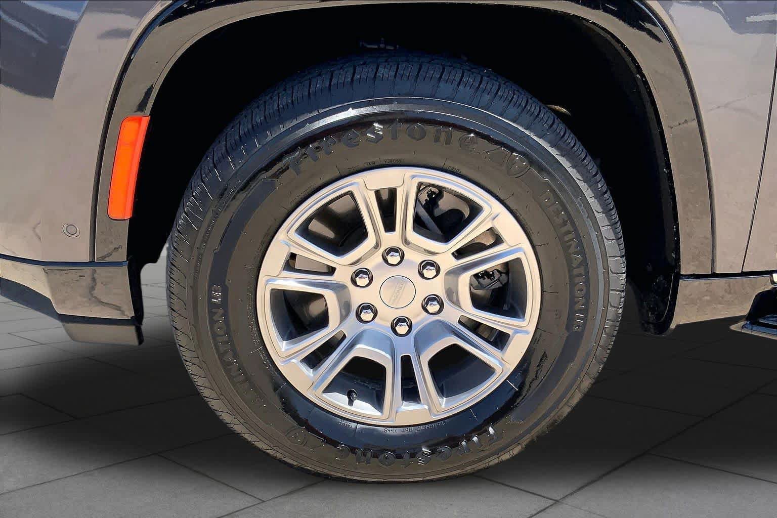 Used 2022 Jeep Wagoneer Series I w/ Convenience Group I AWD/4WD image 10