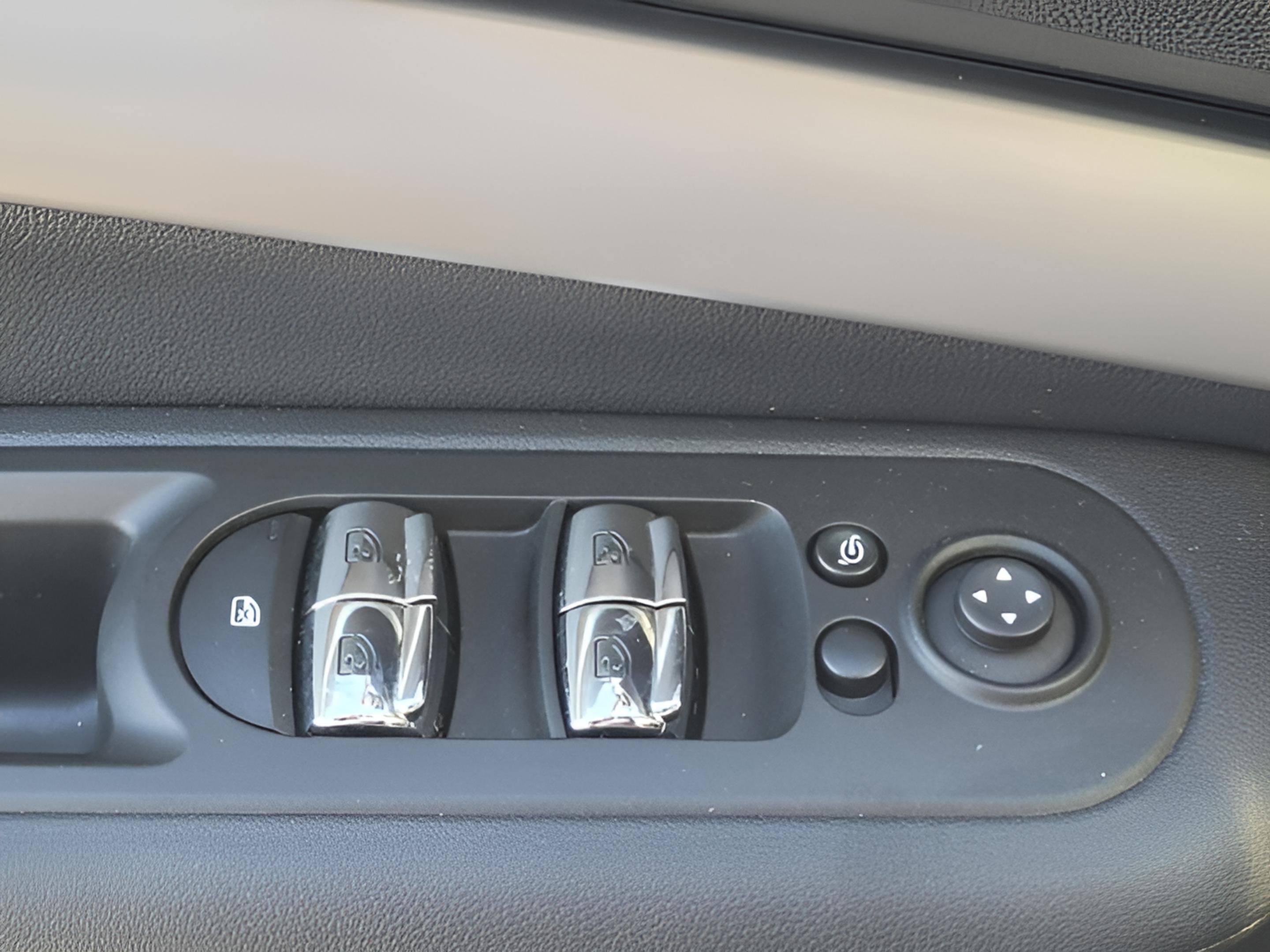 Used 2022 MINI Cooper Clubman John Cooper Works image 29