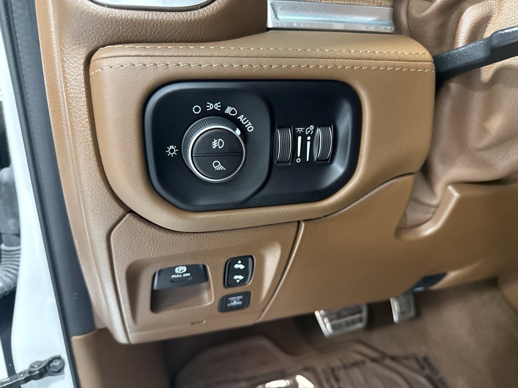 Used 2023 RAM 1500 Limited AWD/4WD image 27