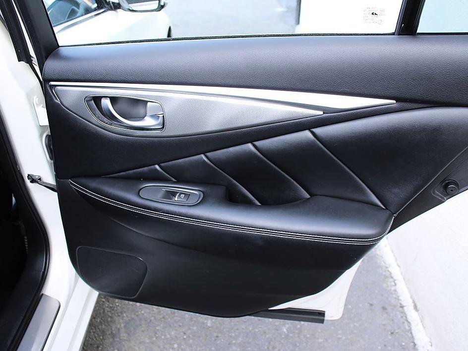 Used 2016 INFINITI Q50 3.0t Premium w/ Driver Assistance Package RWD image 19