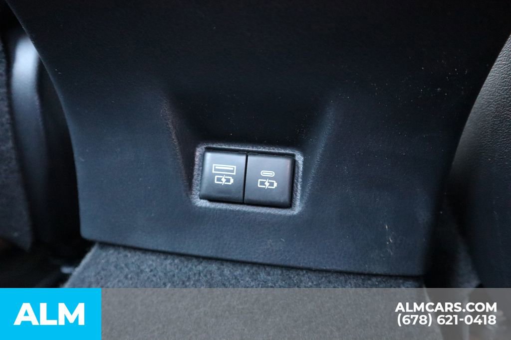 Used 2025 Toyota Camry SE image 23