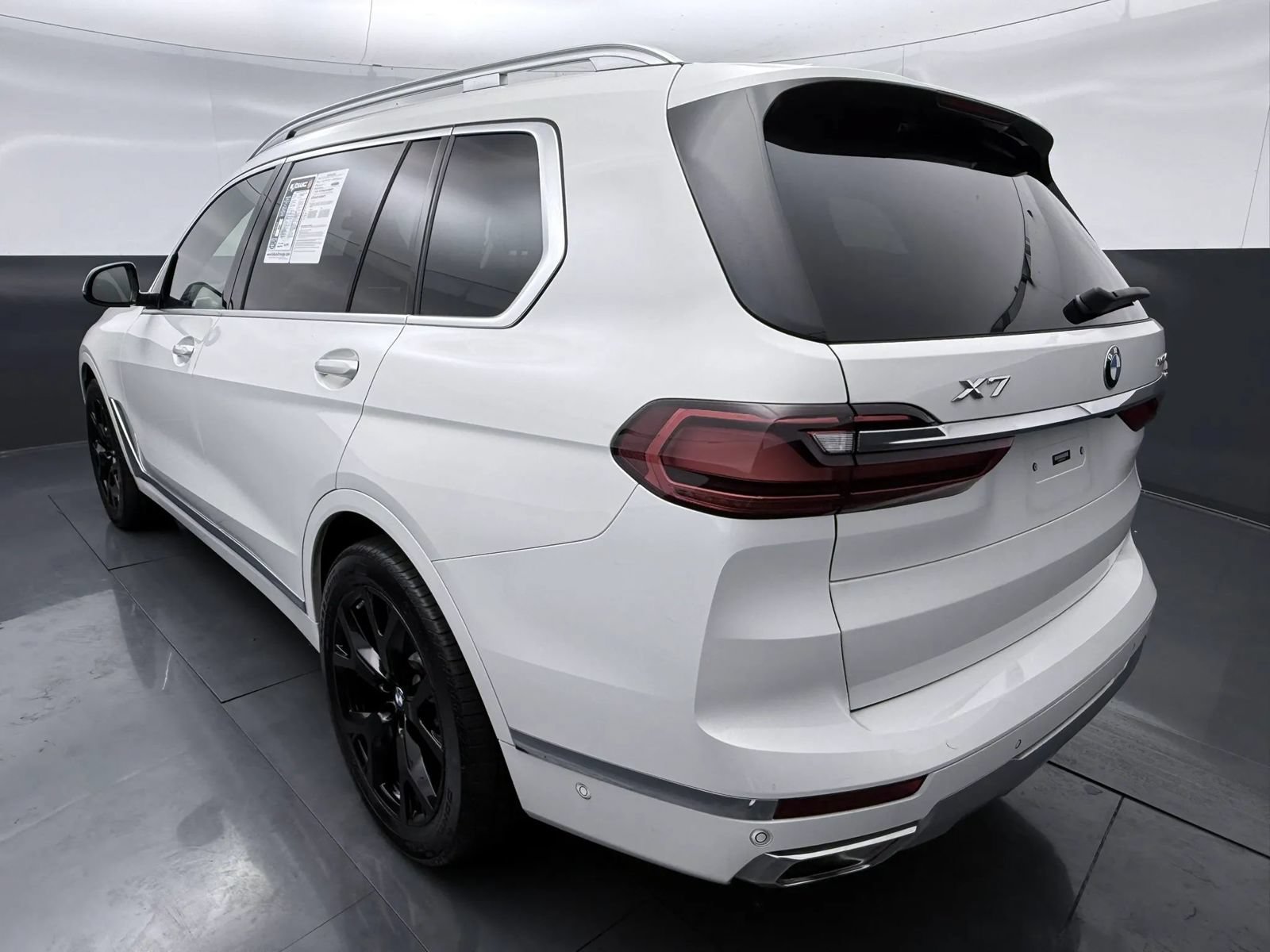 Used 2020 BMW X7 xDrive40i w/ Cold Weather Package AWD/4WD image 5