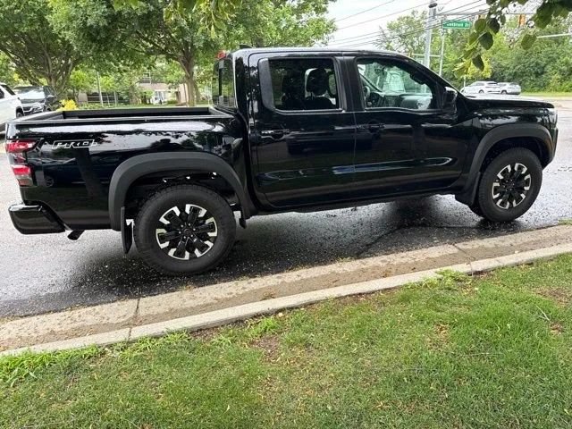 Used 2024 Nissan Frontier PRO-4X w/ Technology Package AWD/4WD image 7