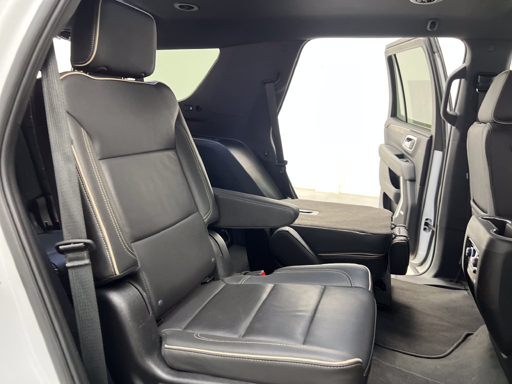 Used 2024 Chevrolet Tahoe Premier AWD/4WD image 26