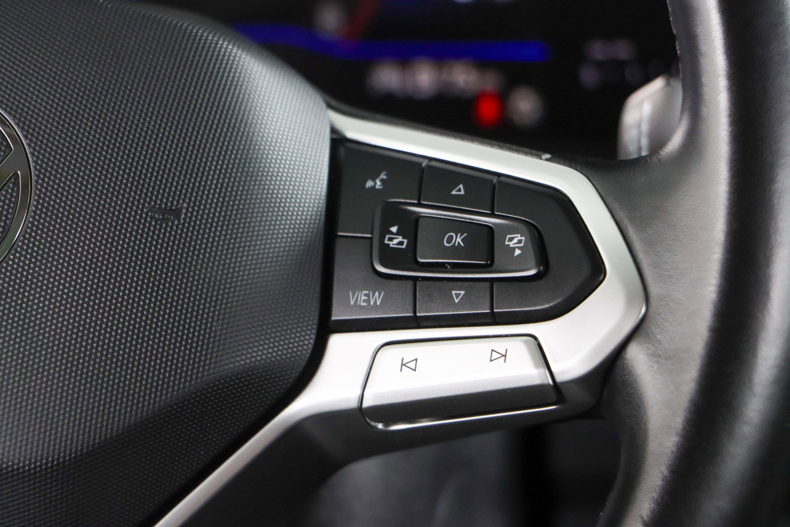 Used 2024 Volkswagen Jetta SE image 14