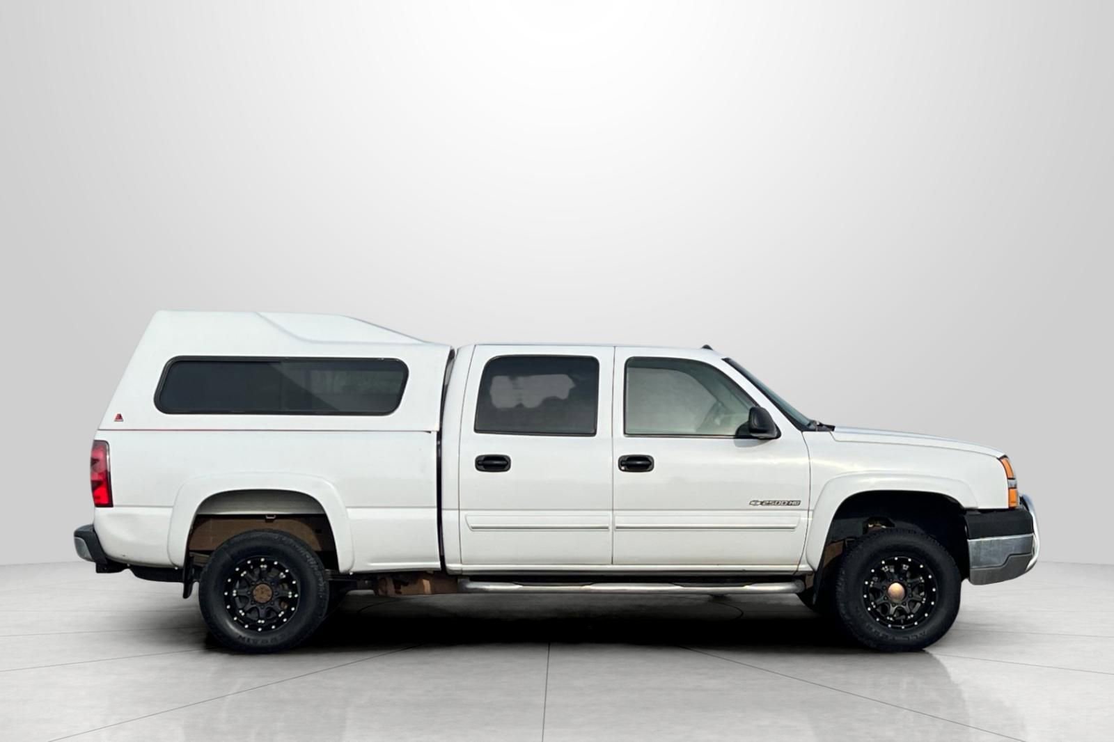 Used 2003 Chevrolet Silverado 2500 LT image 3