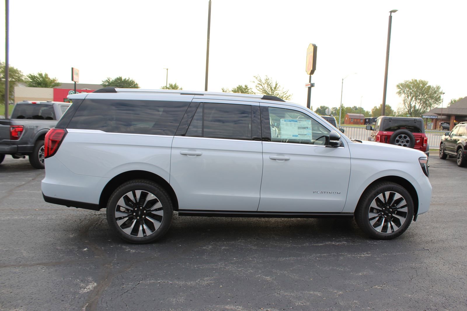 New 2025 Ford Expedition Max Platinum w/ Driver's Package image 6