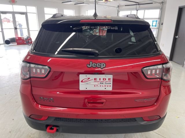 Used 2025 Jeep Compass Trailhawk AWD/4WD image 10