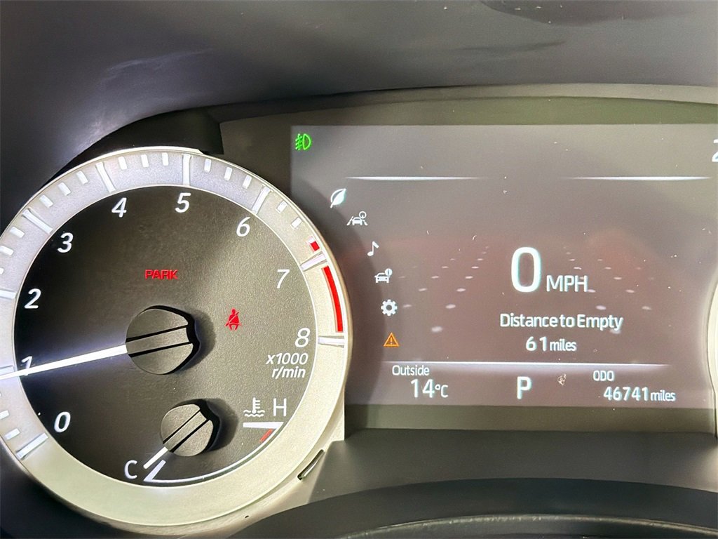 Used 2023 Toyota Highlander L image 12