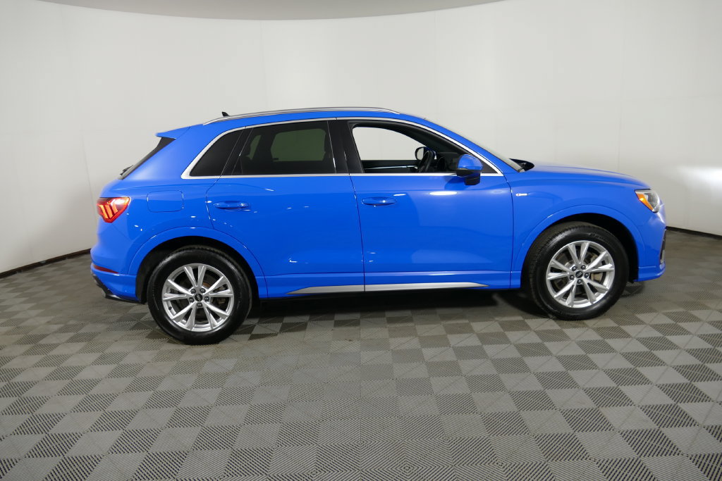 Used 2022 Audi Q3 2.0T Premium AWD/4WD image 2