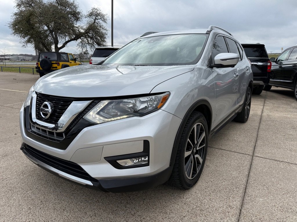 Used 2019 Nissan Rogue SL image 3