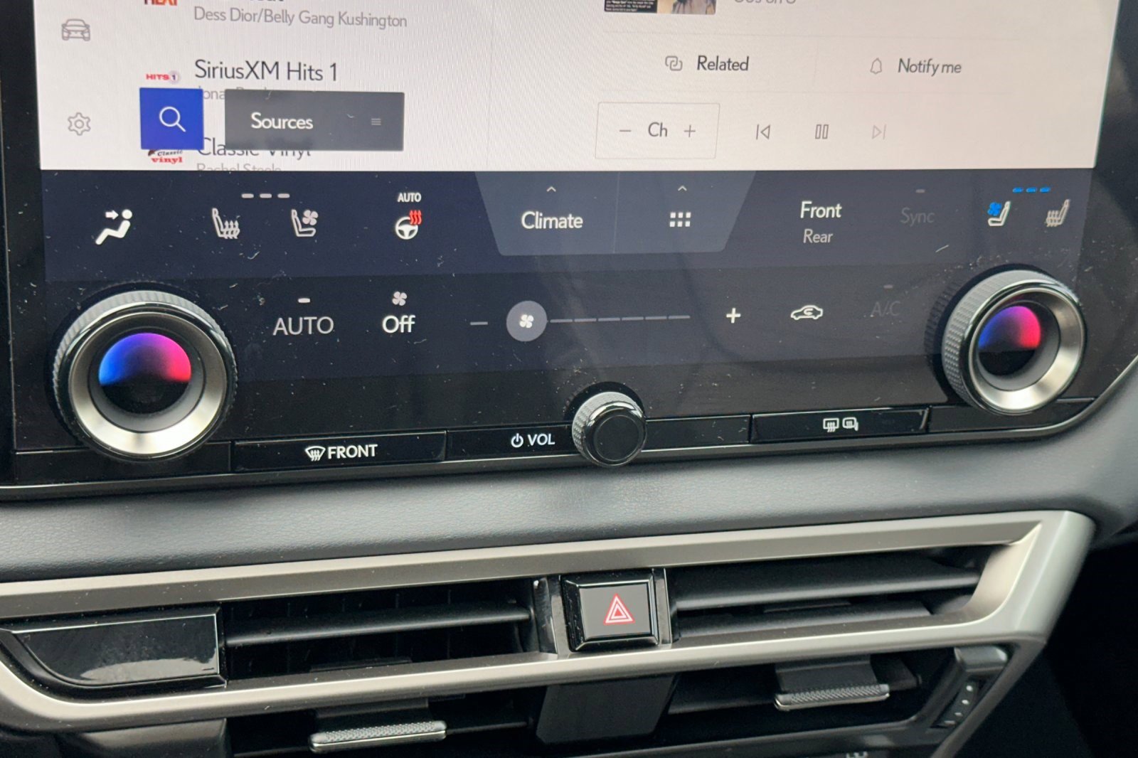 Certified 2023 Lexus RX 350h w/ Cold Area Package image 26