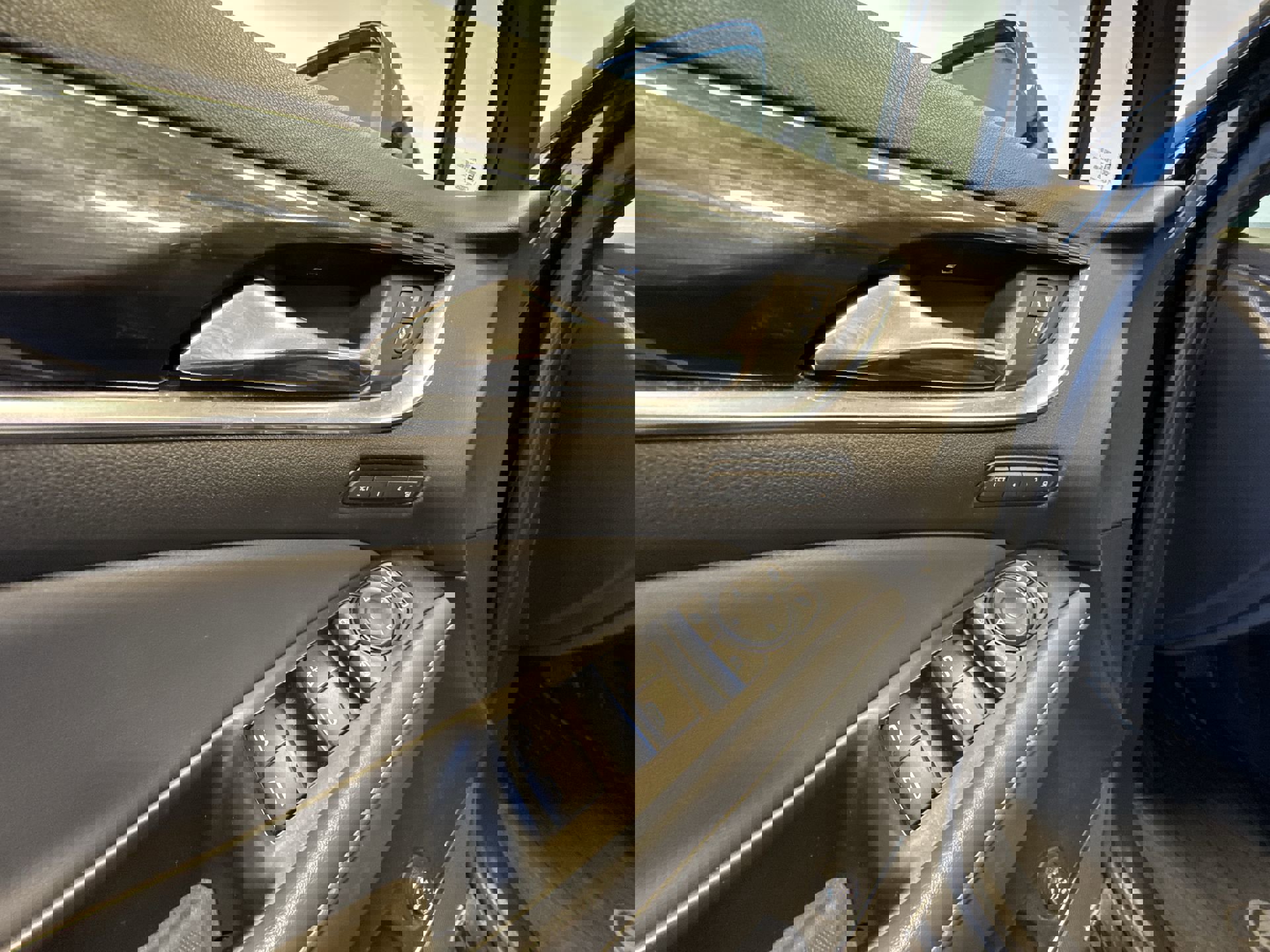 Used 2024 Buick Enclave Premium image 13