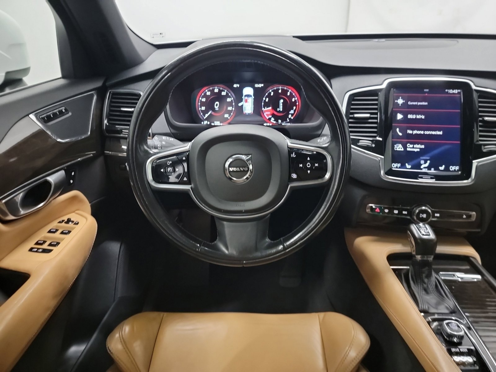 Used 2018 Volvo XC90 T6 Momentum w/ Convenience Package image 16