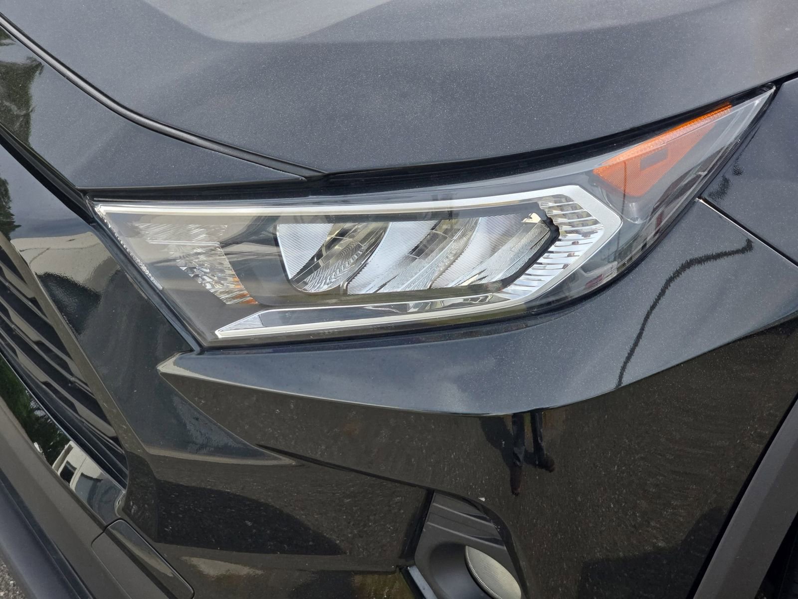 Used 2019 Toyota RAV4 XLE FWD image 37