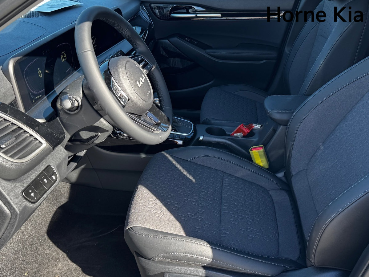 New 2026 Kia Seltos S image 9