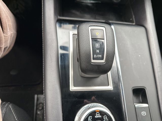 Used 2023 Mitsubishi Outlander ES AWD/4WD image 32