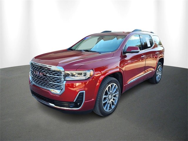 Used 2023 GMC Acadia Denali image 2