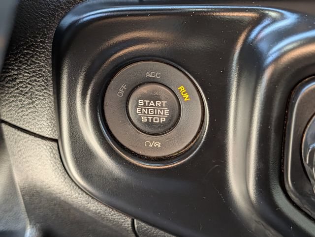 Used 2021 Jeep Wrangler Unlimited Sahara AWD/4WD image 17