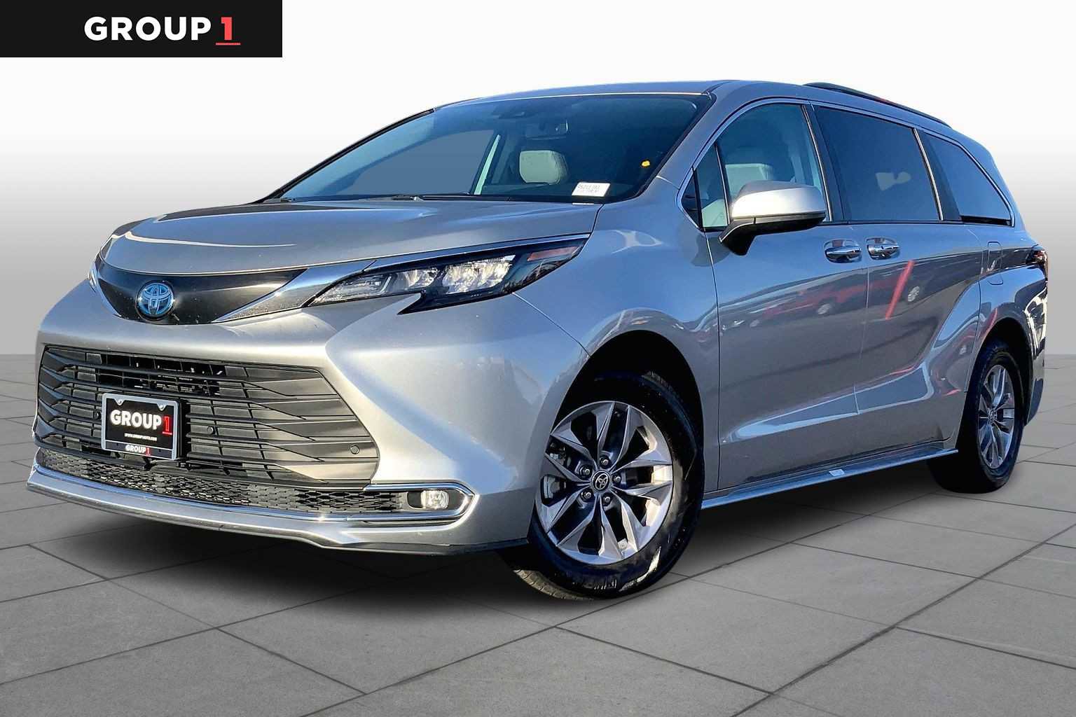 Used 2024 Toyota Sienna XLE