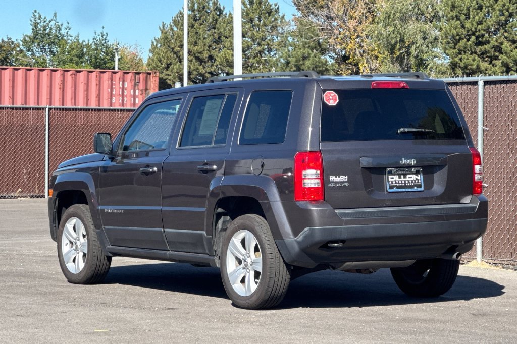 Used 2016 Jeep Patriot Sport w/ Power Value Group AWD/4WD image 9