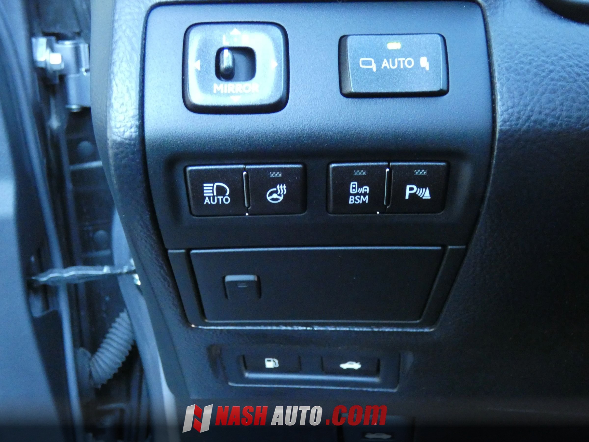 Used 2013 Lexus LS 460 w/ Ultra Luxury Pkg RWD image 72