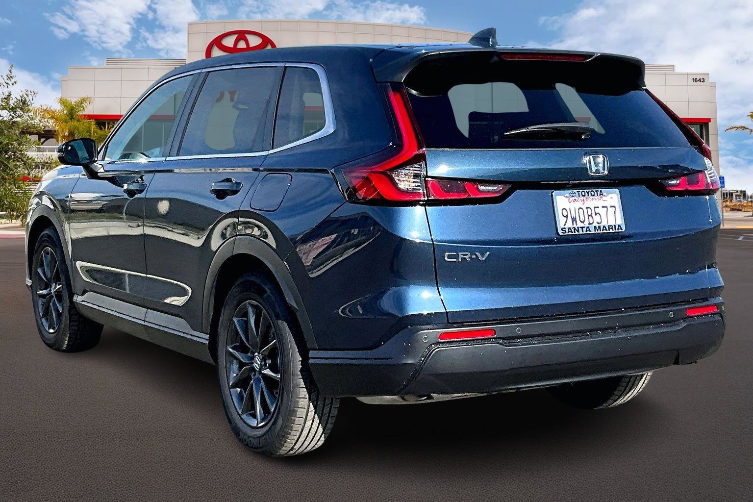 Used 2026 Honda CR-V EX-L image 2