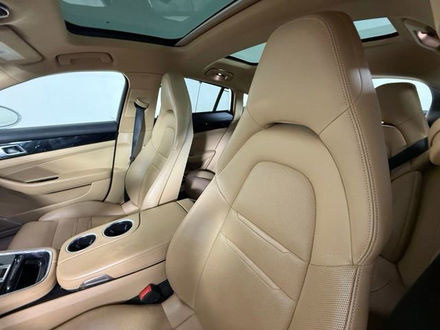 Used 2021 Porsche Panamera RWD image 9