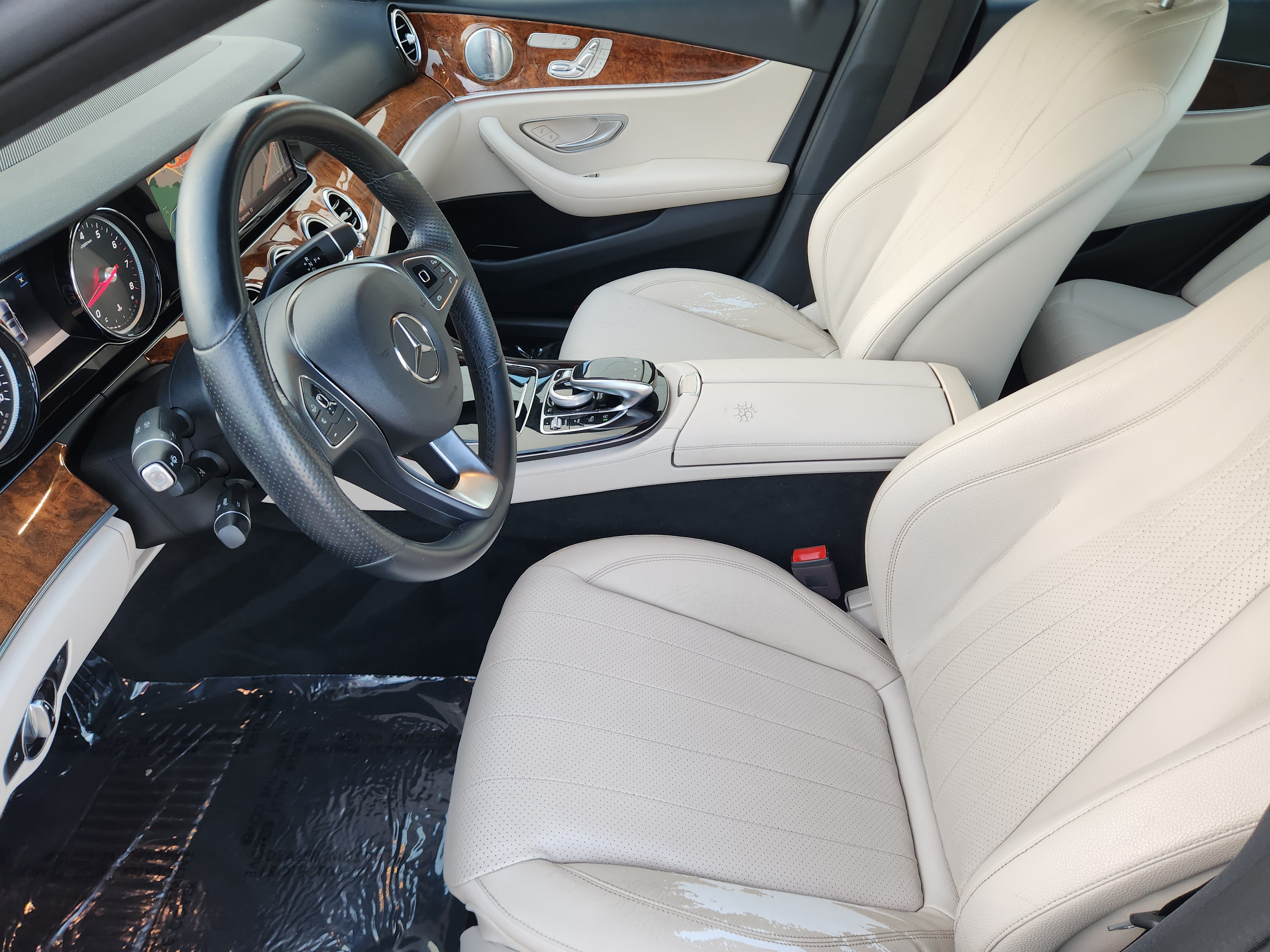 Used 2018 Mercedes-Benz E 300 image 12