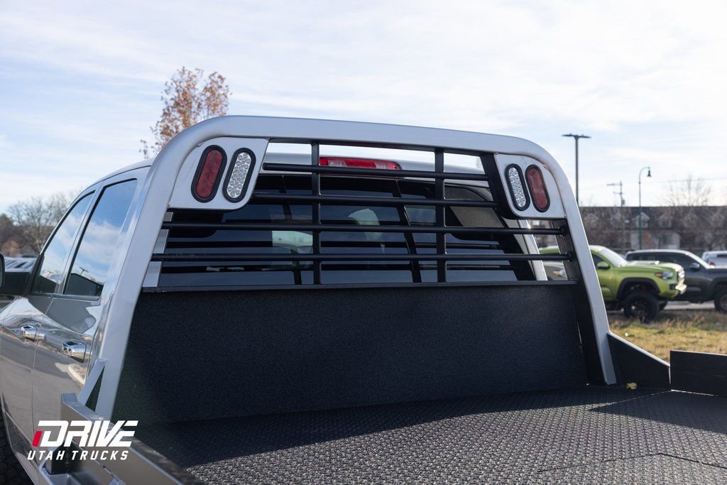 Used 2017 RAM 3500 Tradesman w/ Chrome Appearance Group image 12