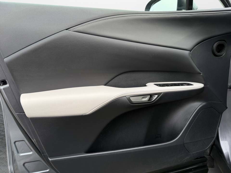 Used 2023 Lexus RX 350h w/ Cold Area Package AWD/4WD image 12