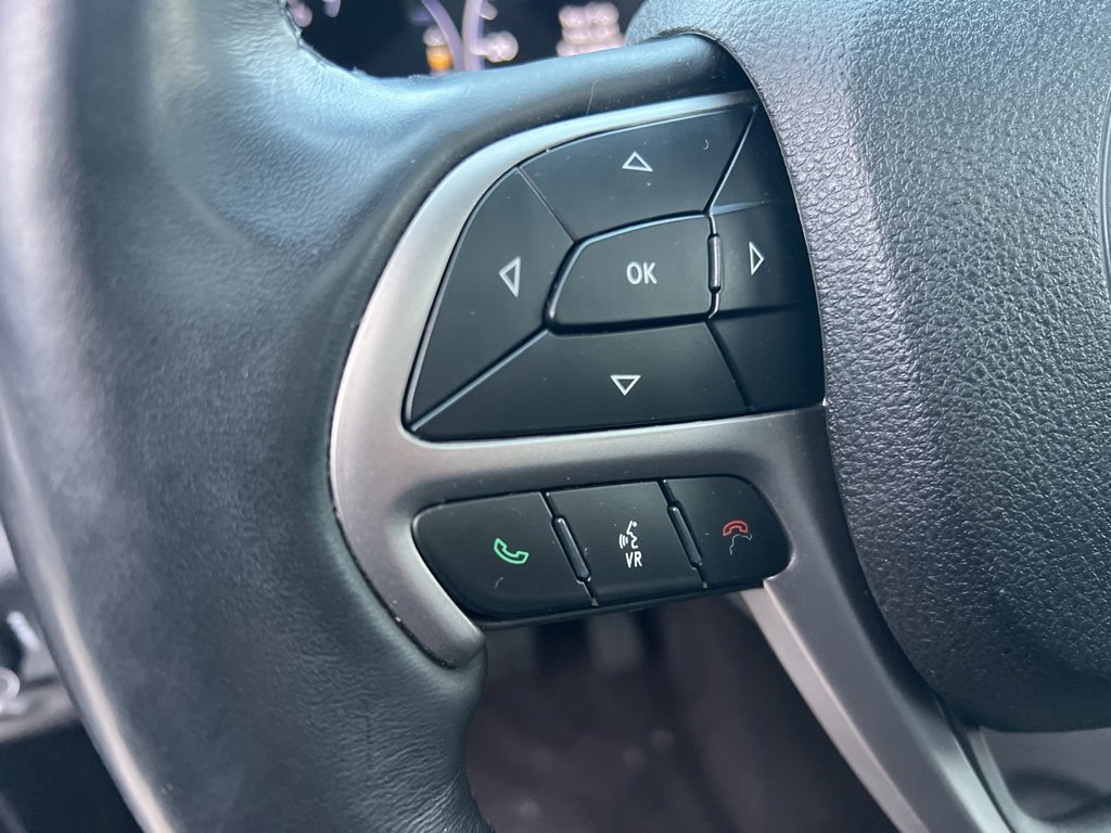 Used 2018 Jeep Grand Cherokee Limited image 14