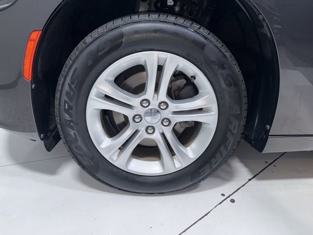 Used 2020 Dodge Charger SXT image 5
