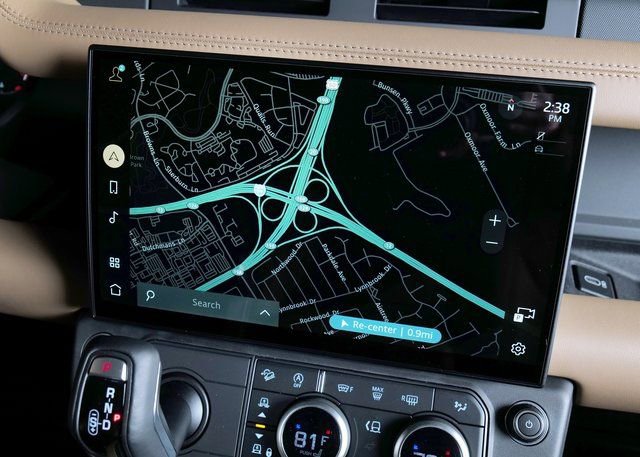 New 2026 Land Rover Defender 110 X-Dynamic SE image 16