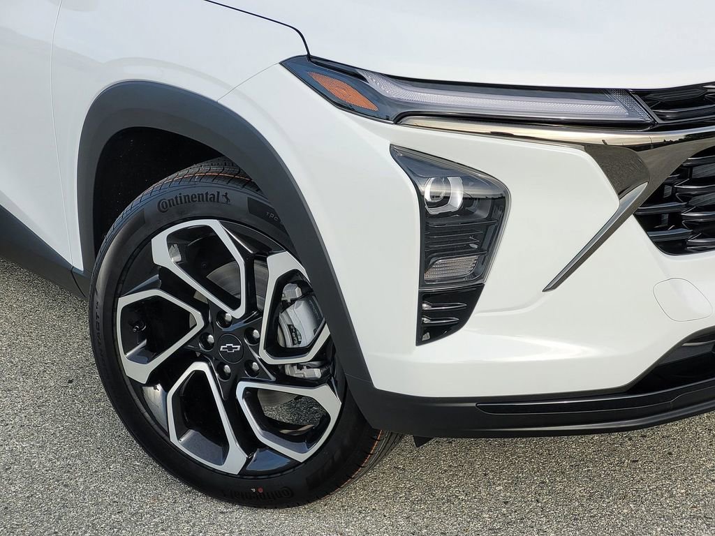 New 2026 Chevrolet Trax RS w/ Driver Confidence Package FWD image 6