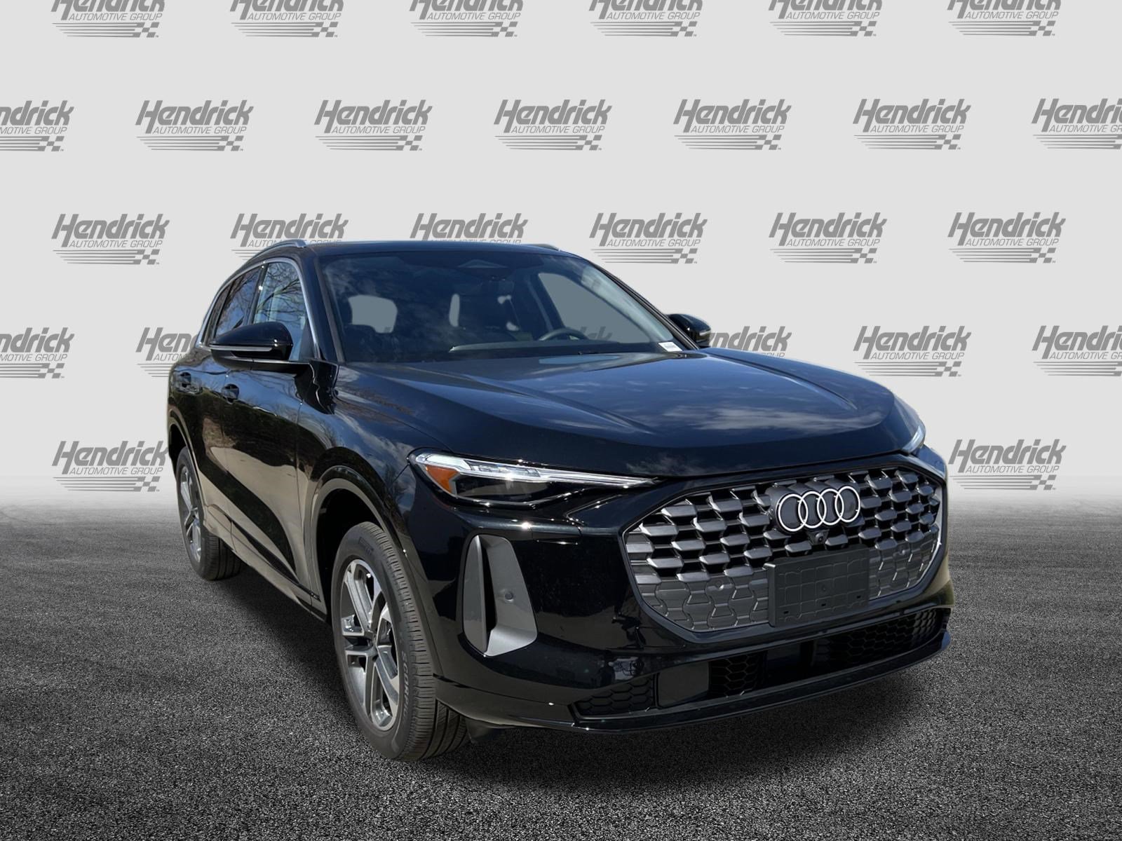 Certified 2025 Audi Q5 Premium w/ Premium Plus AWD/4WD image 2