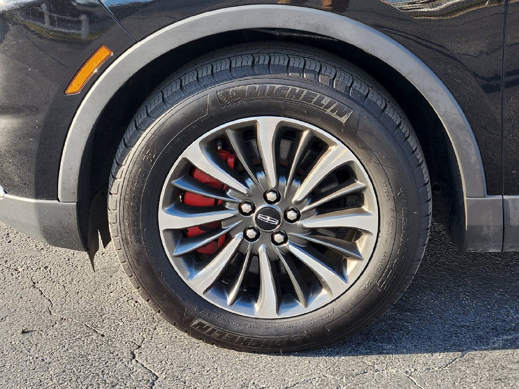 Used 2023 Lincoln Nautilus Reserve AWD/4WD image 10