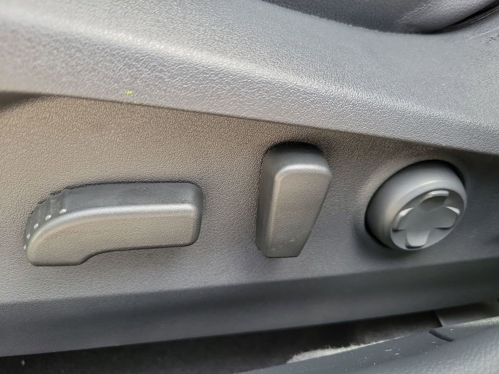 Certified 2025 Subaru Outback Limited image 17