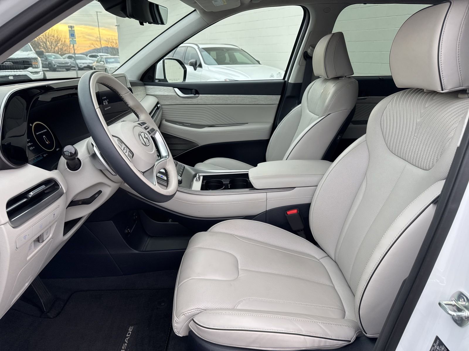 Used 2025 Hyundai Palisade Calligraphy image 25