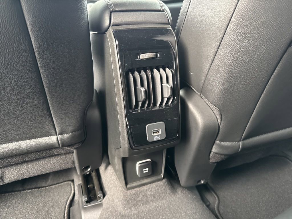 New 2026 Jeep Compass Latitude AWD/4WD image 25