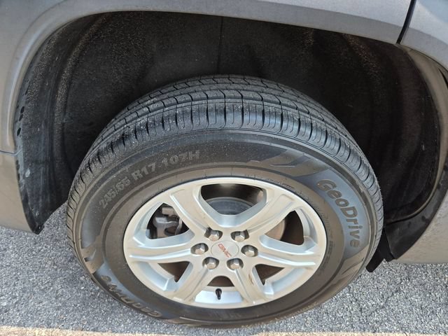 Used 2019 GMC Acadia SLE w/ LPO, Floor Liner Package FWD image 19