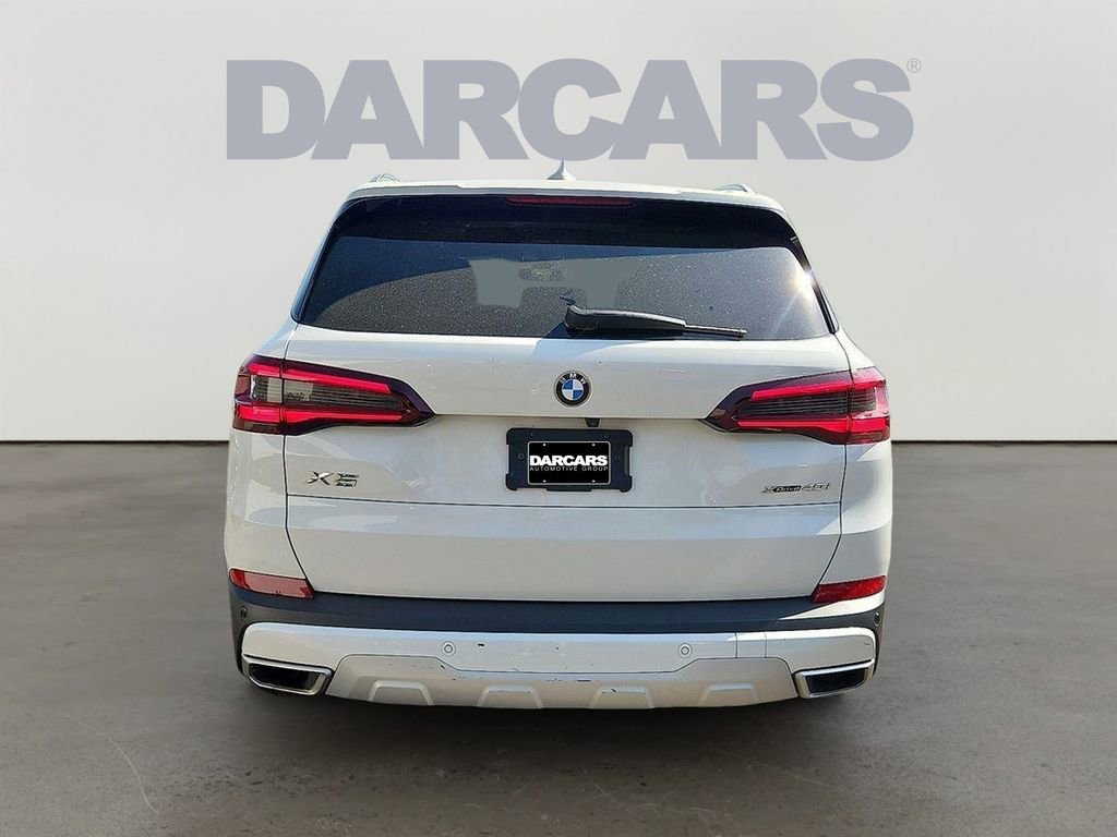 Used 2022 BMW X5 xDrive40i w/ Parking Assistance Package image 5